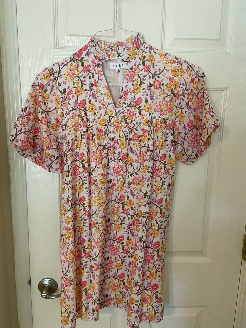 THML White Floral Ruffle-Neck Short Sleeve Dress